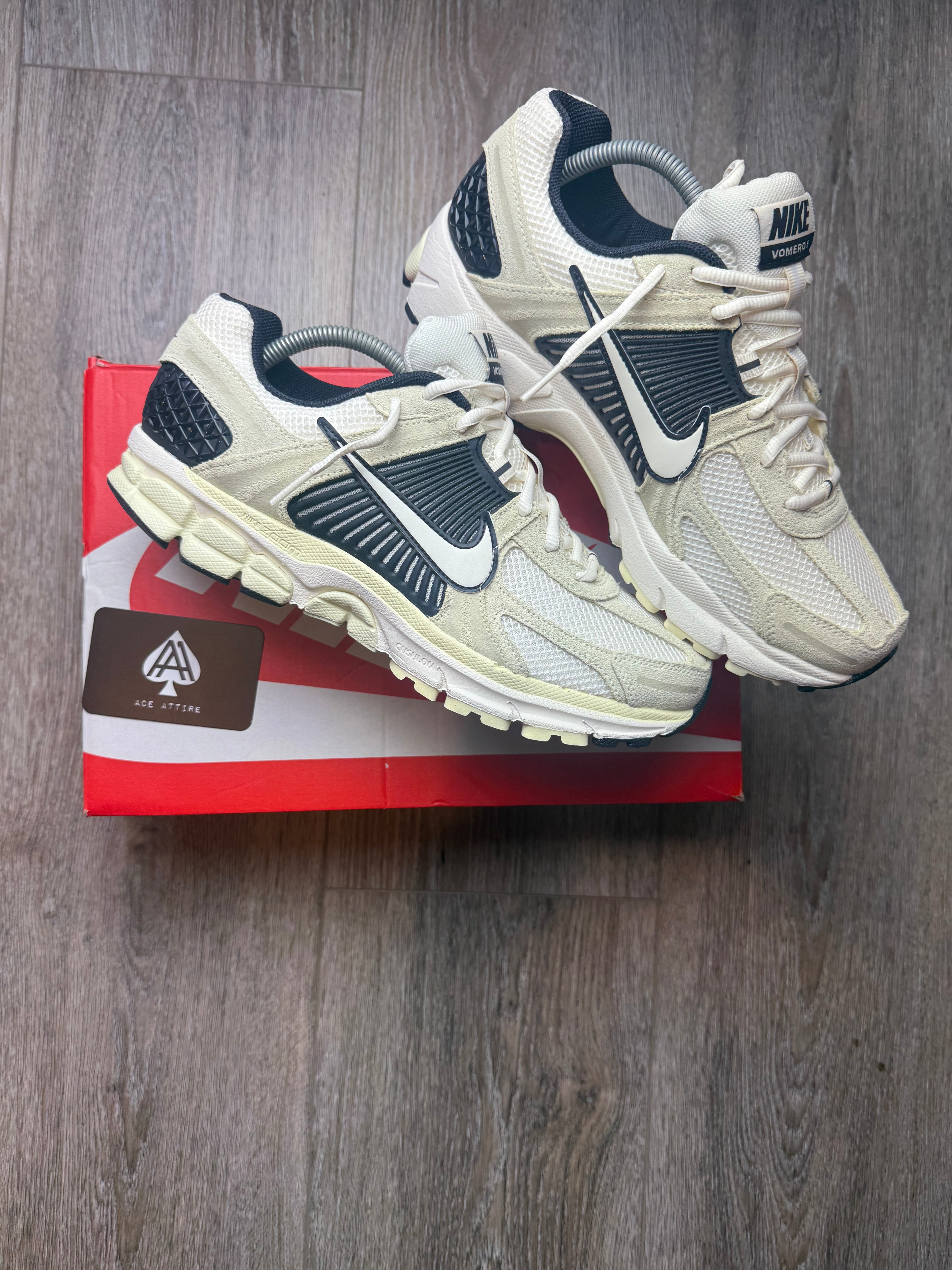 Nike Vomero 5 - Alabster