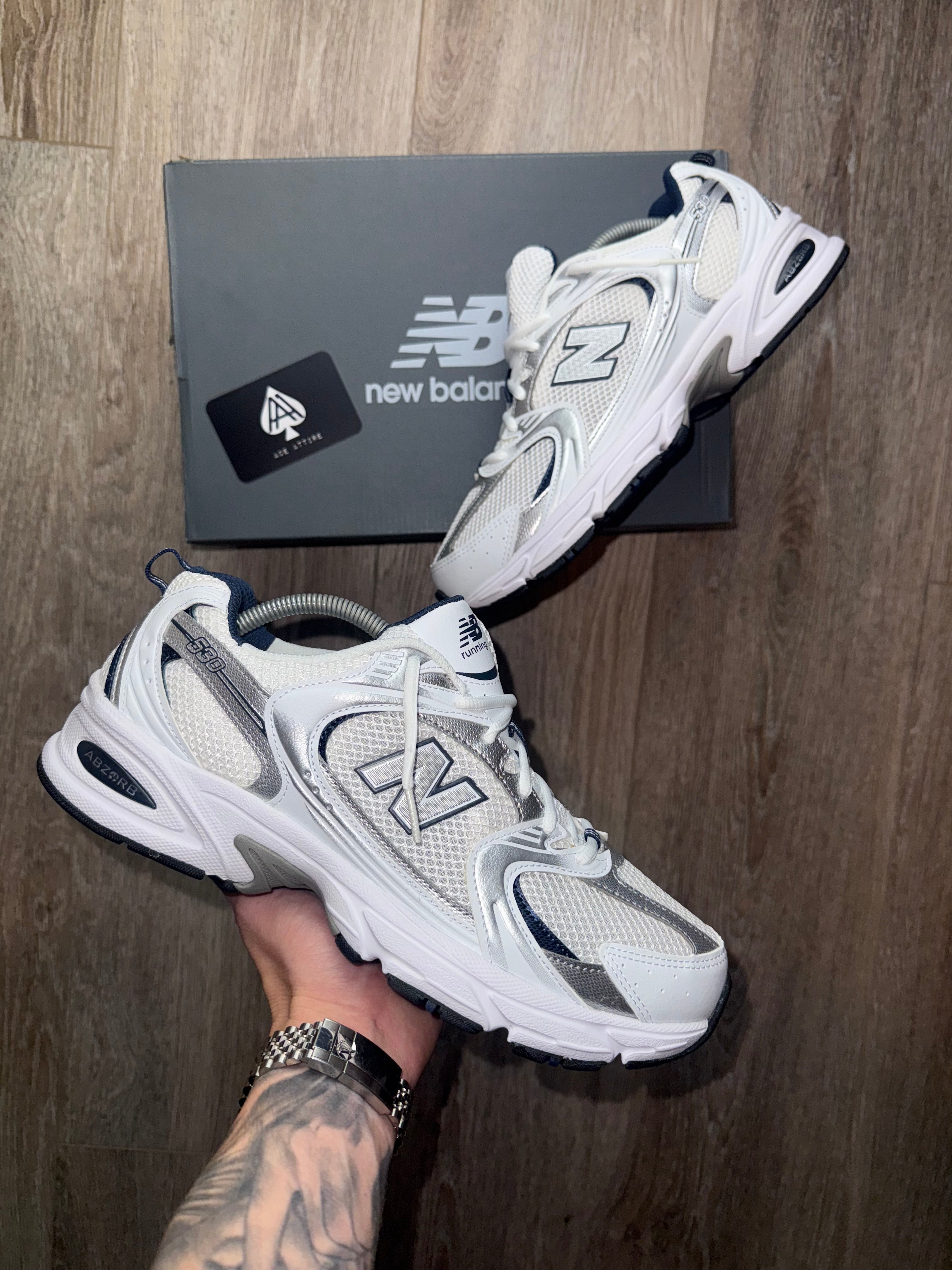 New Balance 530 - White Silver