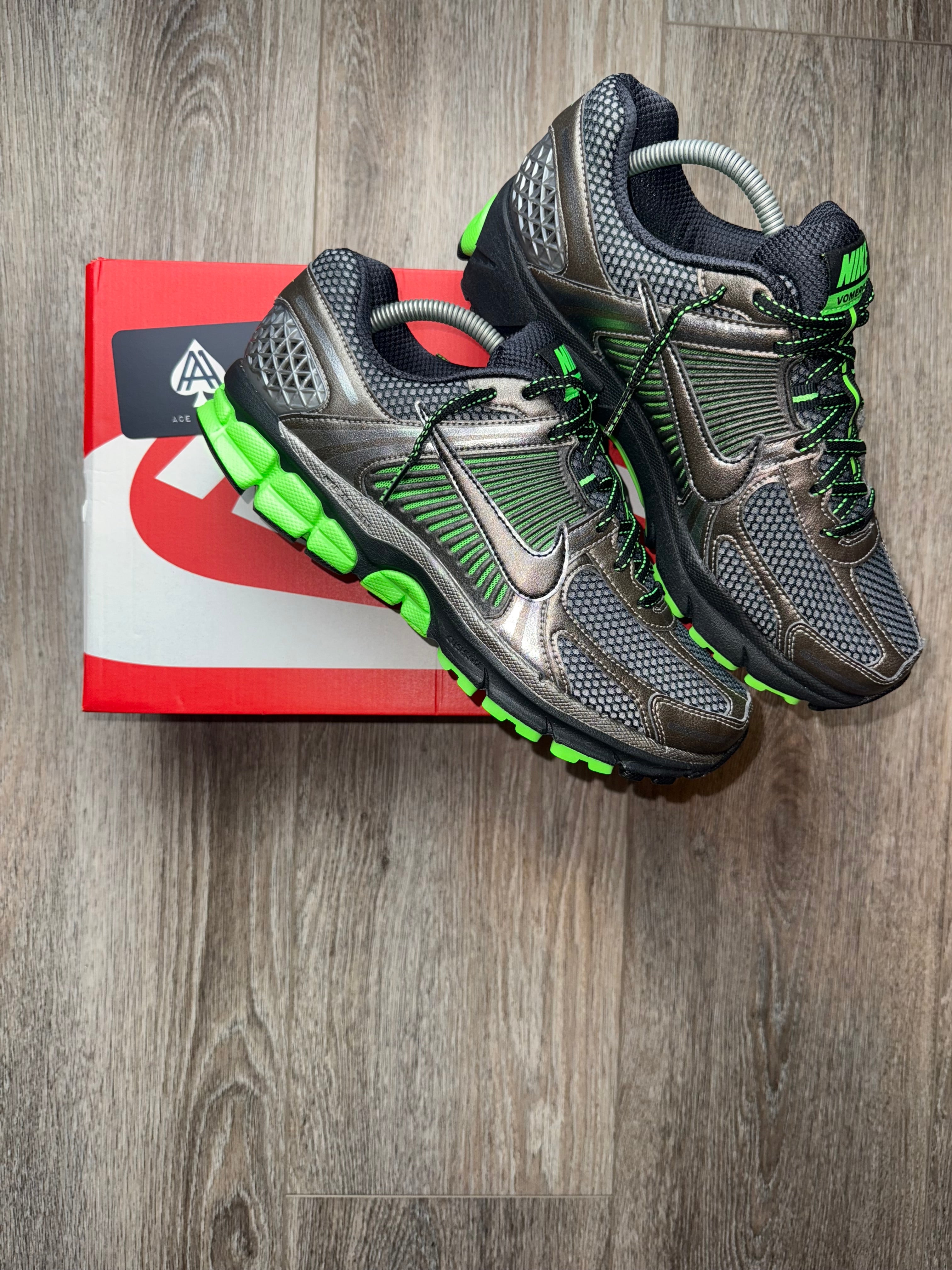 Nike Vomero 5 - Metallic Pewter