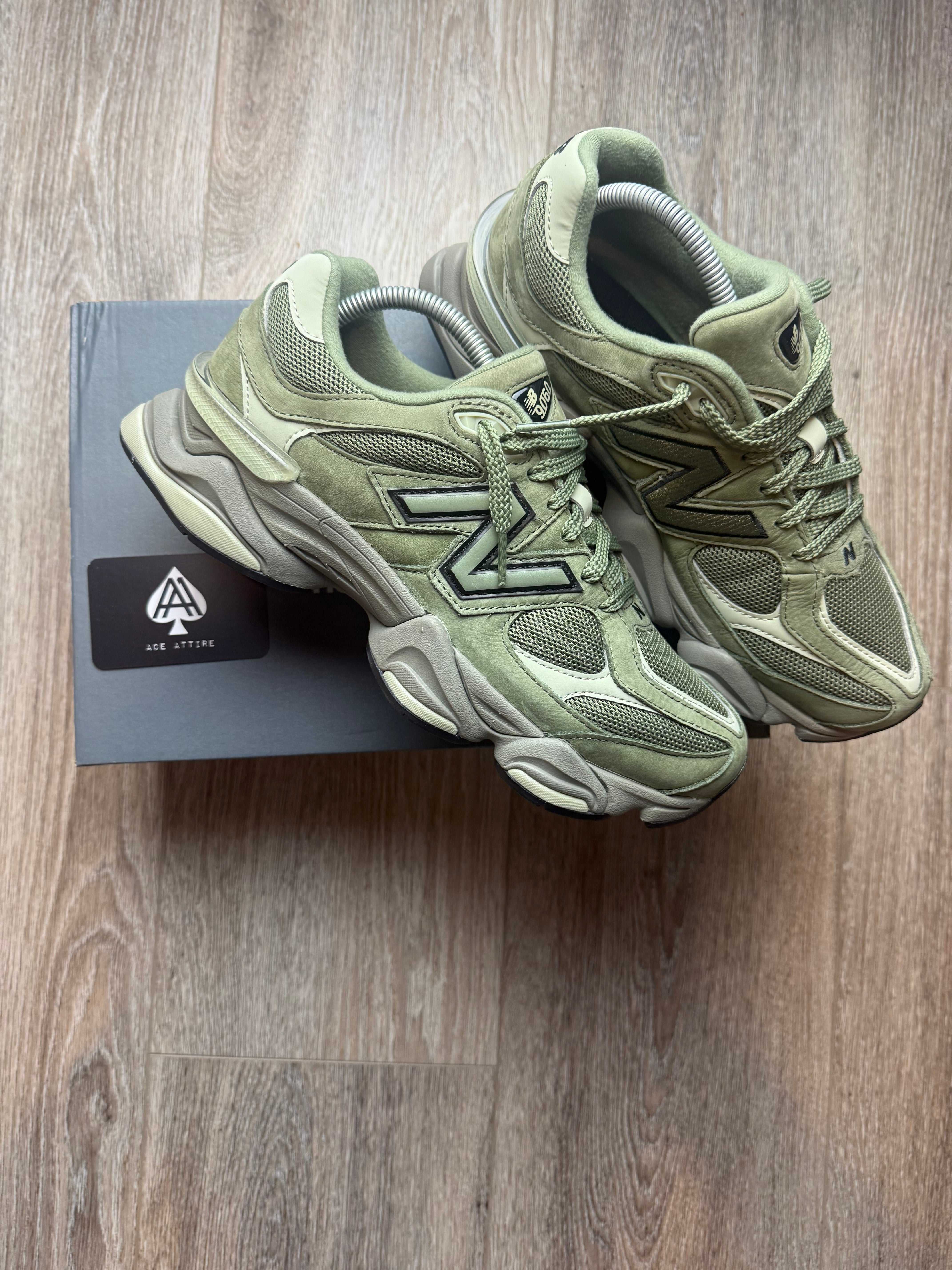 New Balance 9060 - Khaki